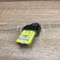 89831 30020  With Plug Airbag deployment crash/impact sensor Toyota Prius (XW30)