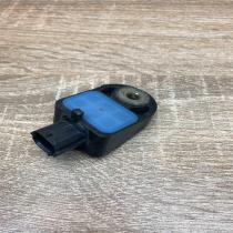 89173 75010   Airbag deployment crash/impact sensor Toyota Prius (XW20)