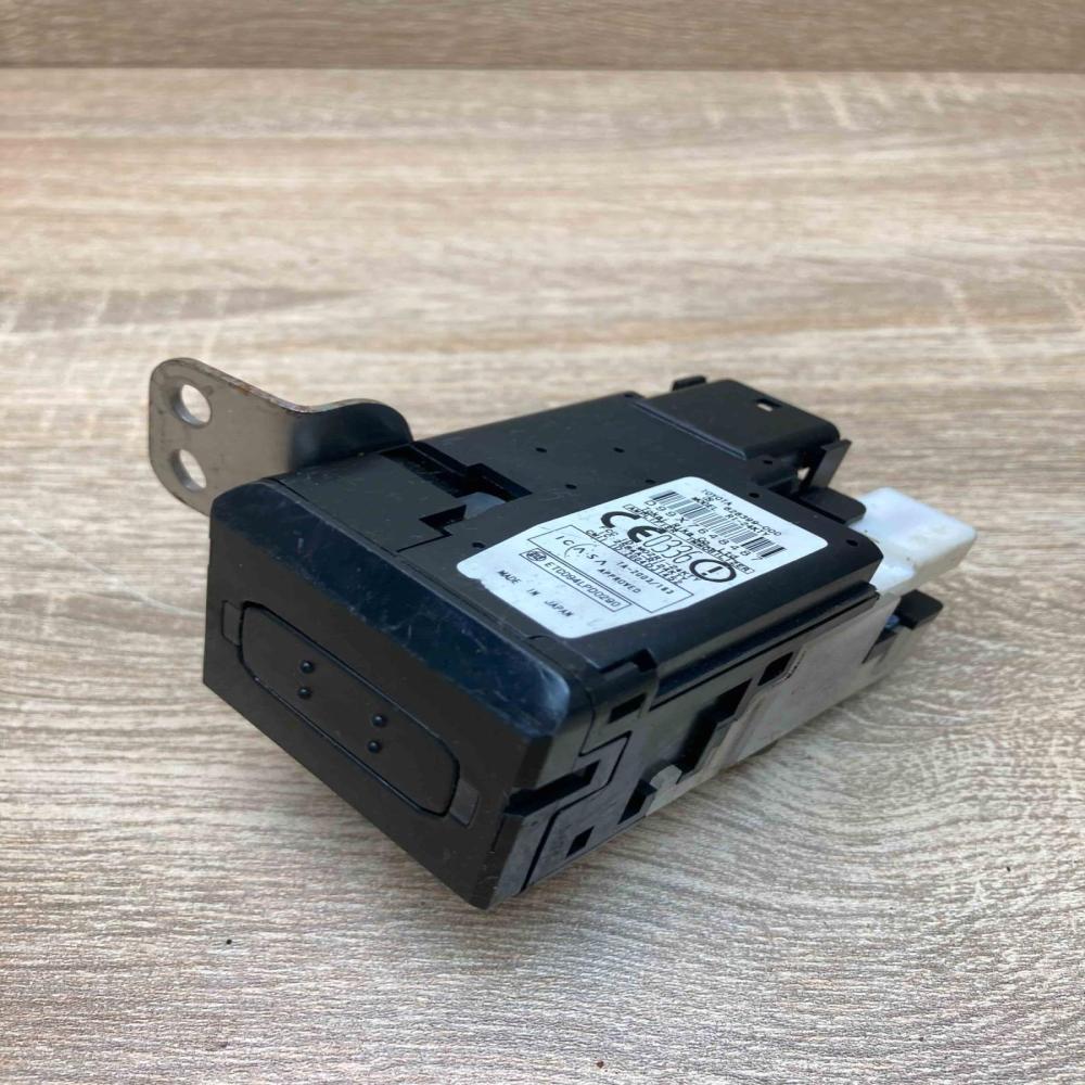 626399 000   Ignition lock Toyota Prius (XW20)