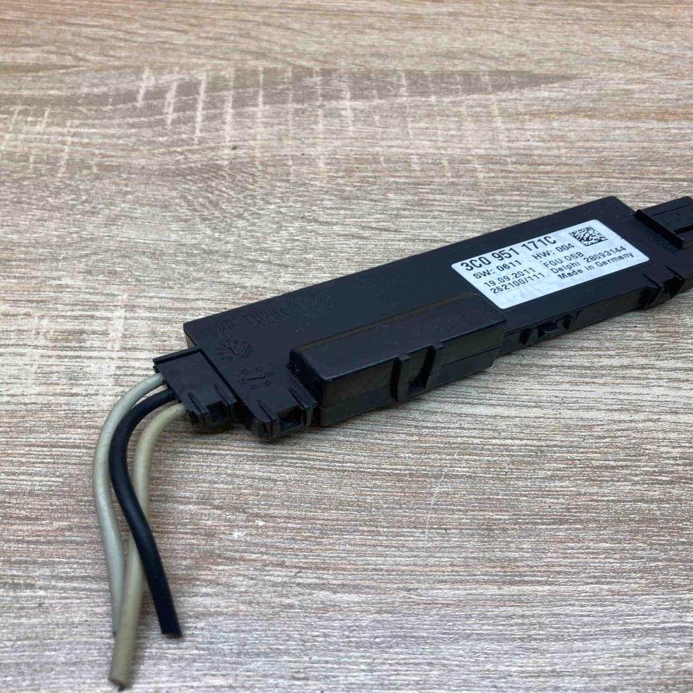 3C0951171C   Alarm control unit/module Volkswagen Golf VI