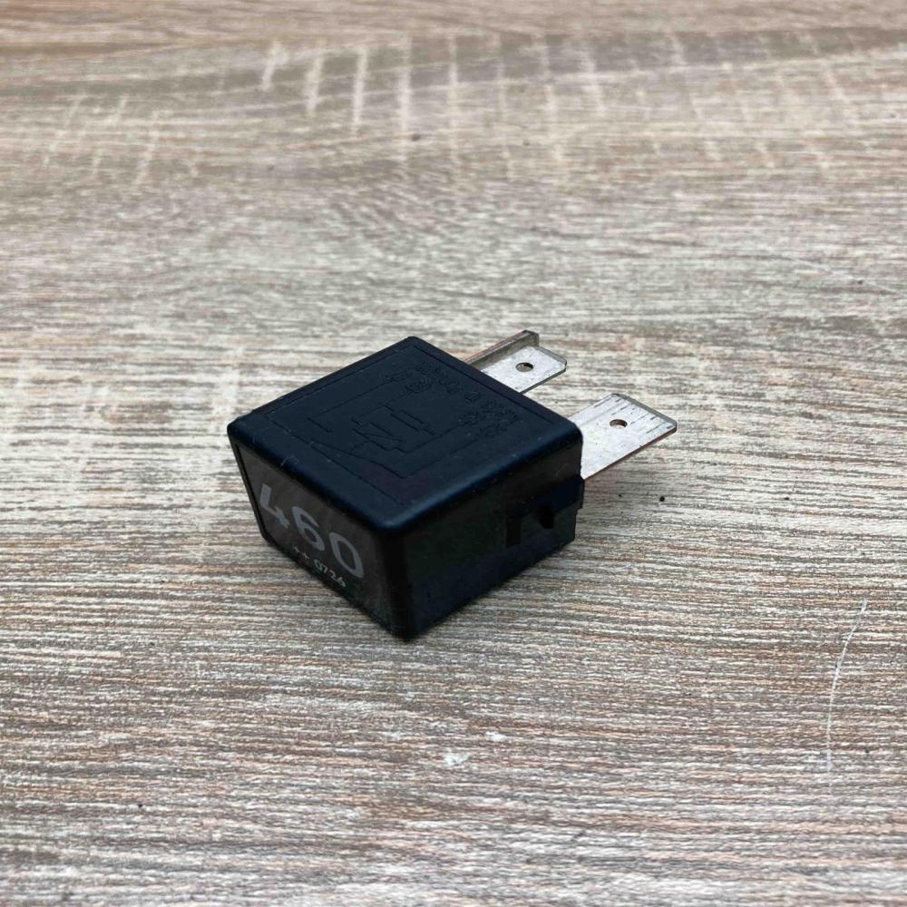 1K0951253A  460 Other relay Volkswagen PASSAT B6