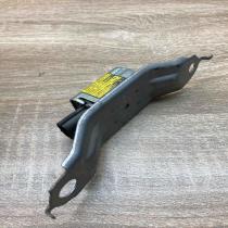 89834 47020 187900 0920 L4 Airbag deployment crash/impact sensor Toyota Prius (X