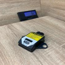 89183 48010 174500 5234  ESP acceleration yaw rate sensor Toyota Prius (XW20)