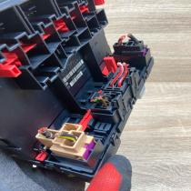 3C0937049J   Comfort/convenience module Volkswagen PASSAT B6