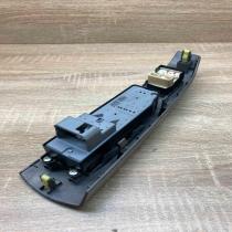 84820 47012   Electric window control switch Toyota Prius (XW20)