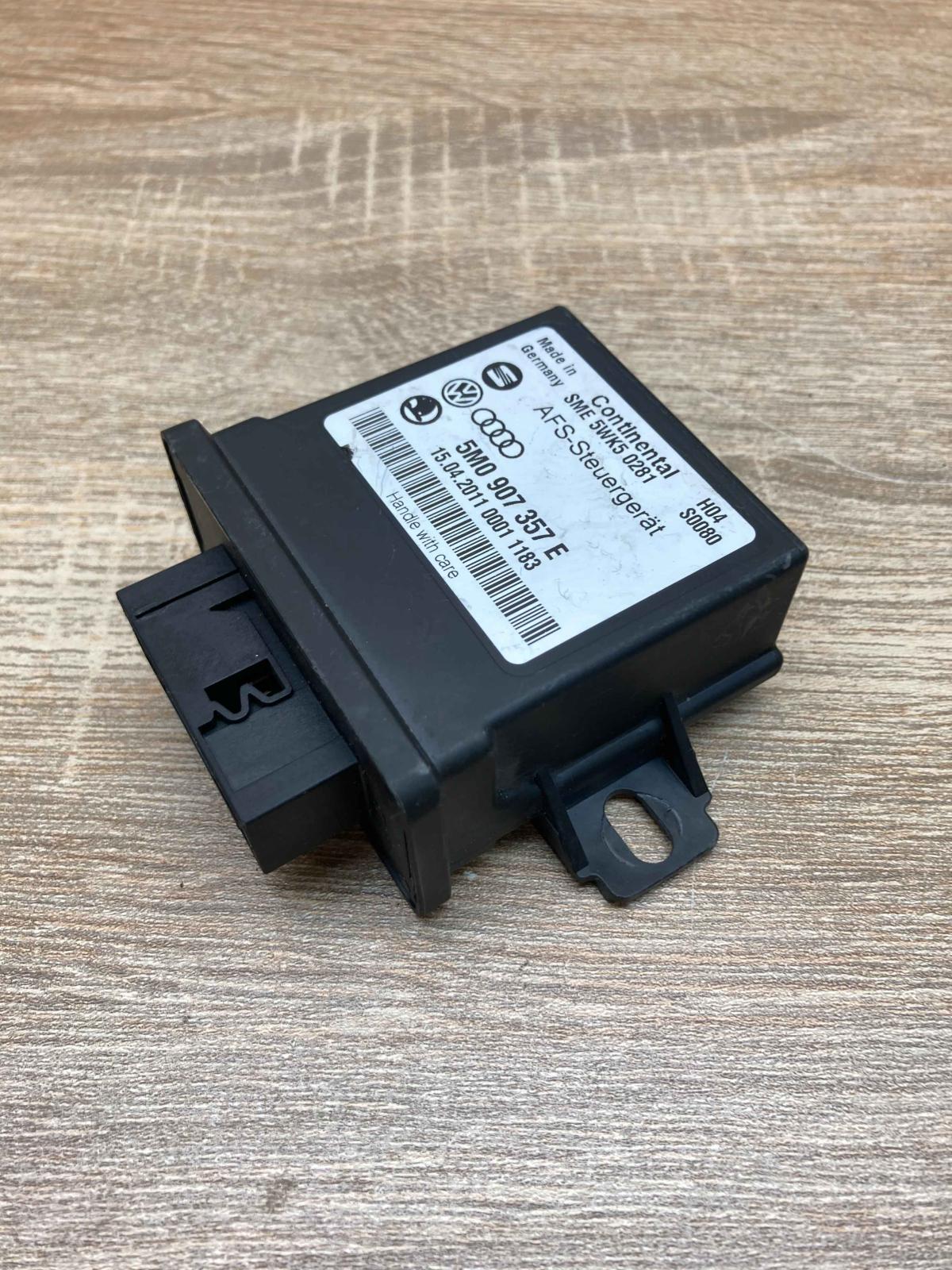5M0907357E 5WK50281  Light module LCM Volkswagen PASSAT B7