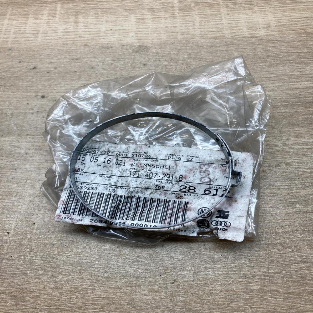 171407291B  WAG clamp Steering tie rod boot Volkswagen Scirocco