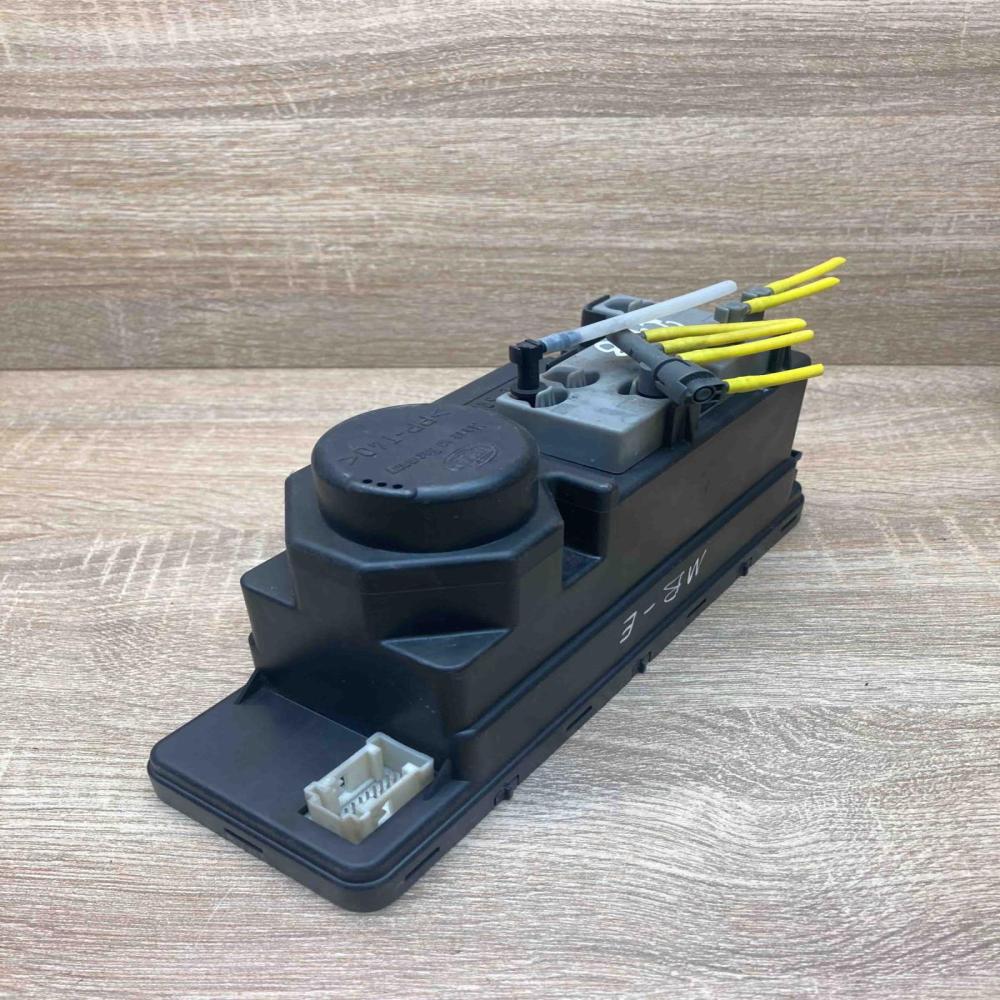 2108002448 007828 36  Central locking vacuum pump Mercedes-Benz E W210