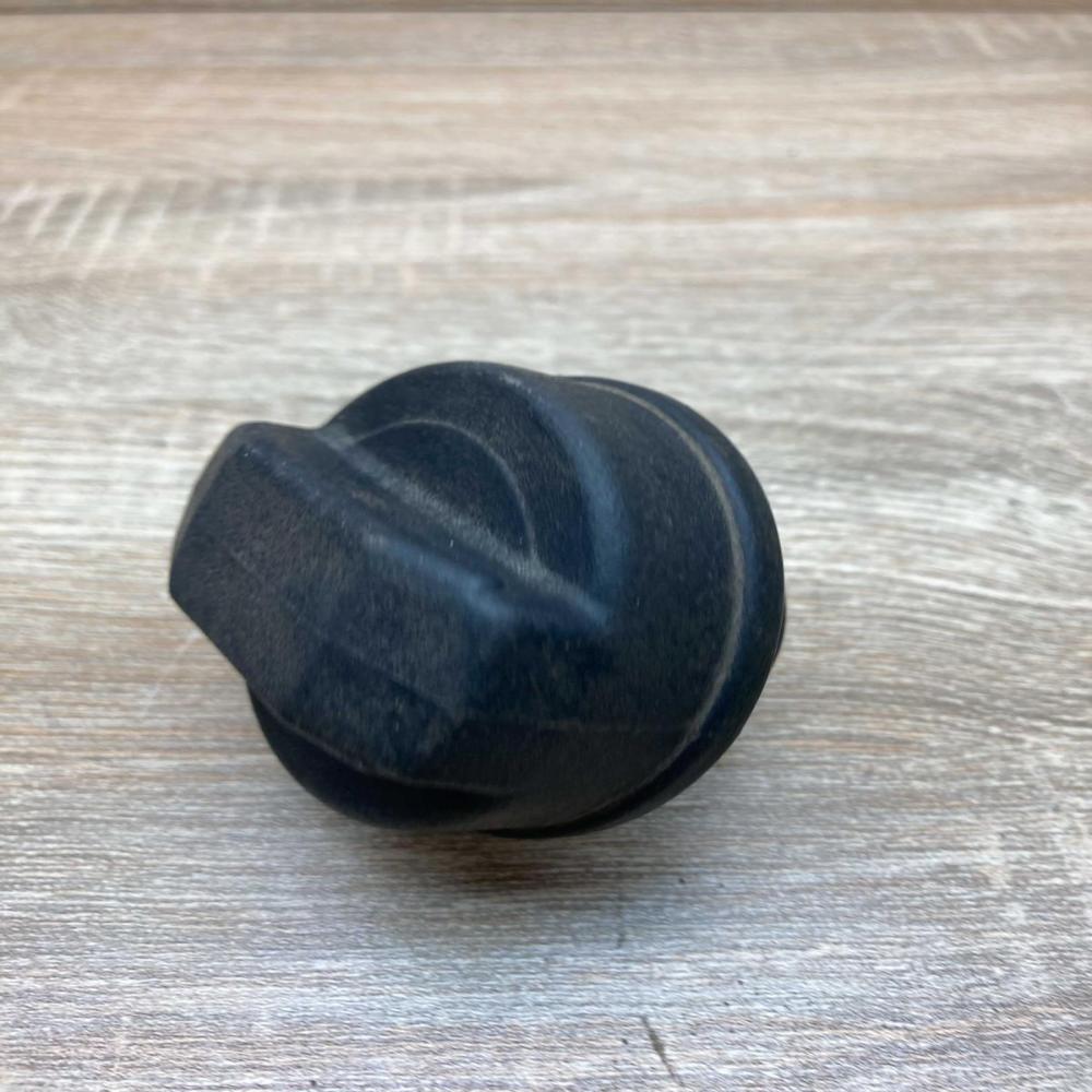 1H0201553B   Fuel tank cap Audi A4 S4 B5 8D
