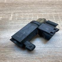 8200486264   Turbo solenoid valve Renault Laguna II