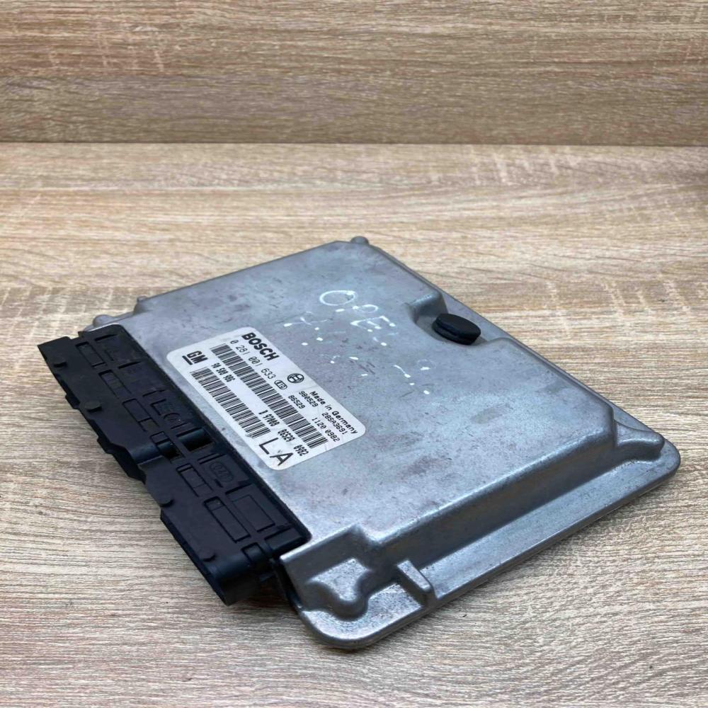 90508986 0281001633 LA Engine control unit/module ECU Opel Vectra B