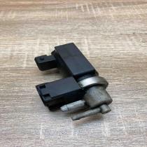 8200412005   Turbo solenoid valve Renault Laguna II