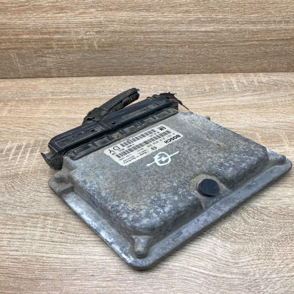 09181243 0281010050 With Plug Engine control unit/module ECU Opel Astra G