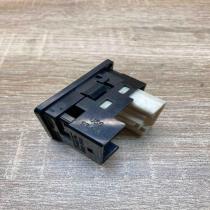 769746C 183574  Wing mirror switch Toyota Auris 150