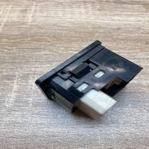 769746C 183574  Wing mirror switch Toyota Auris 150