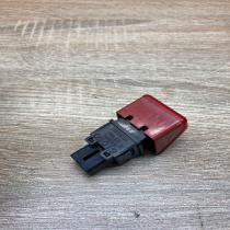 06019   Hazard light switch Nissan Micra
