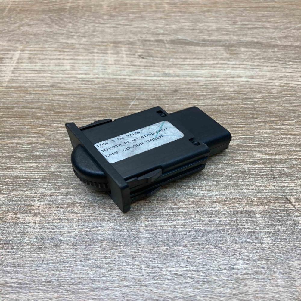 84152 02021 37139  Headlight level height control switch Toyota Corolla Verso AR