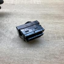 8622027 M454S10 0111  Light switch Volvo 850