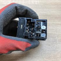 8622027 M454S10 0111  Light switch Volvo 850