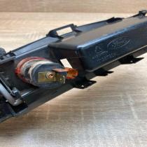 1138790A   Car ashtray Ford S-MAX