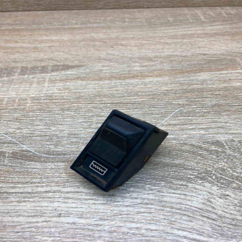 90044552   Windscreen/window heater switch Opel Rekord E2