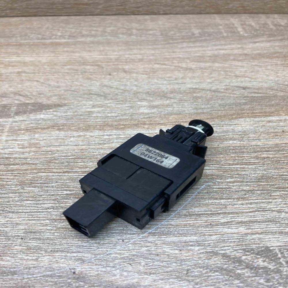 8622064   Brake pedal sensor switch Volvo S60