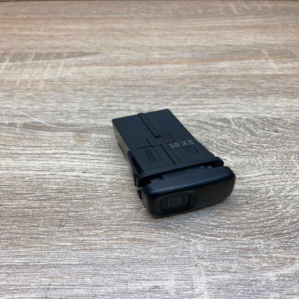 Stanley Glass Heating Switch   Windscreen/window heater switch Ford Mondeo MK I