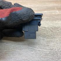 8415202040   Headlight level height control switch Toyota Auris 150