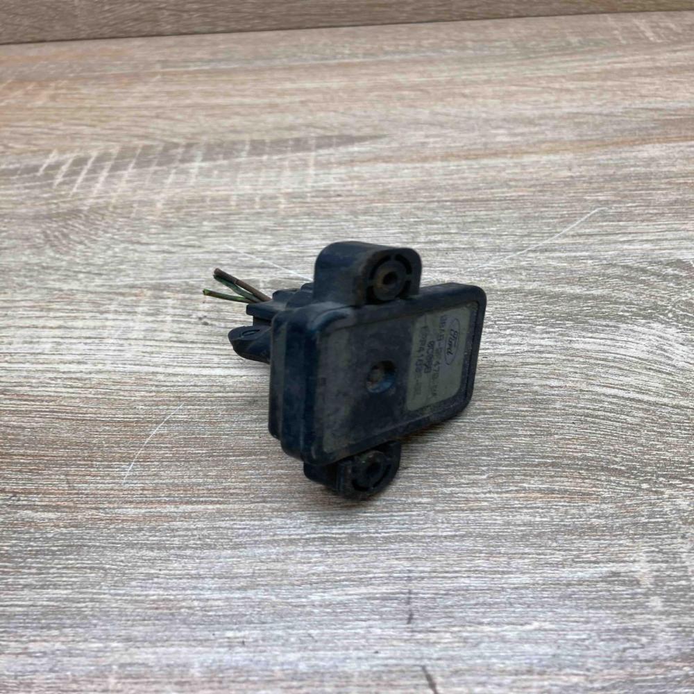 98AB 9F479 BA  With Plug Air pressure sensor Ford Focus