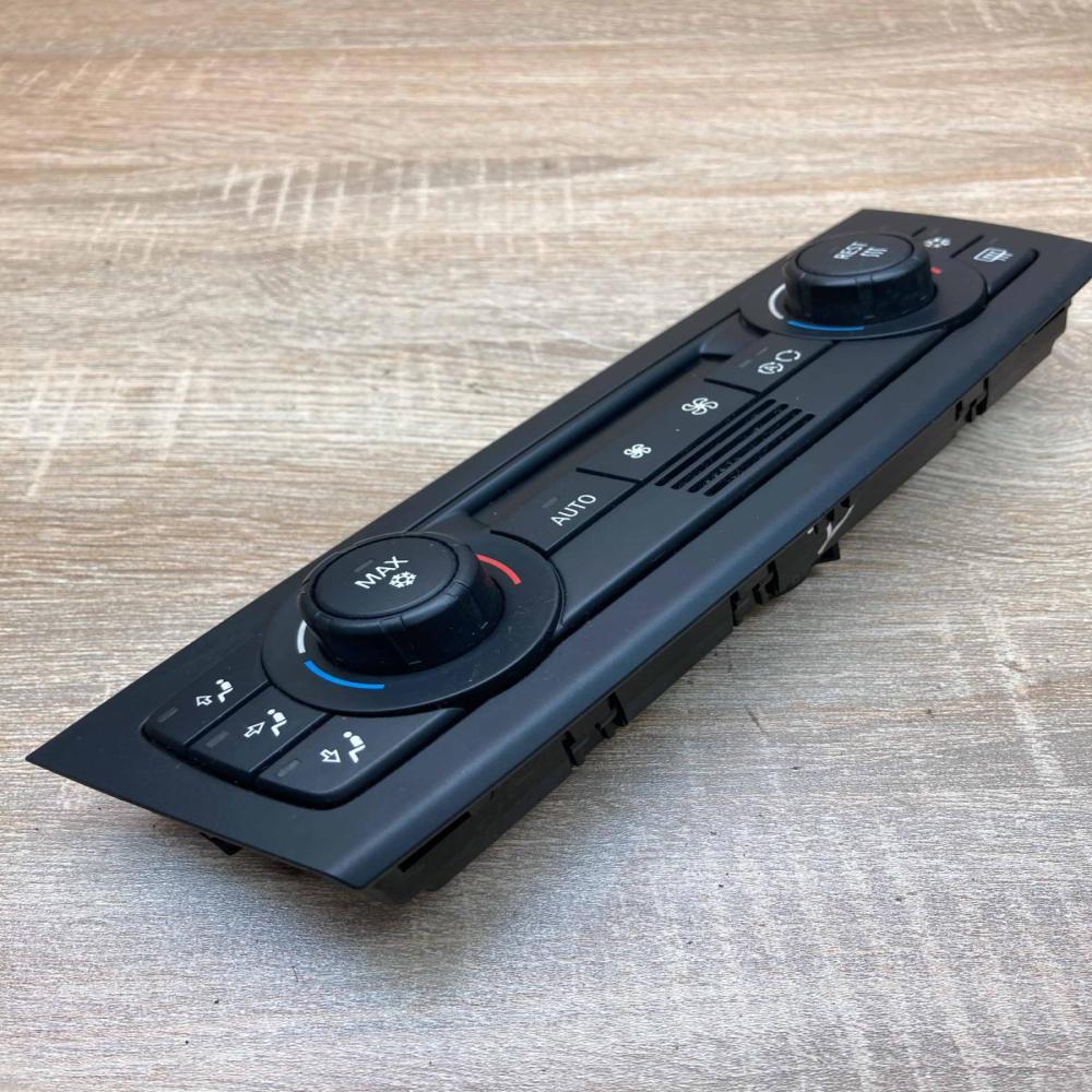 9117136 A2C53181399  Climate control unit BMW 3 E90 E91