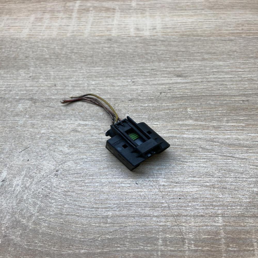7507257   Plug wire BMW 5 F10 F11