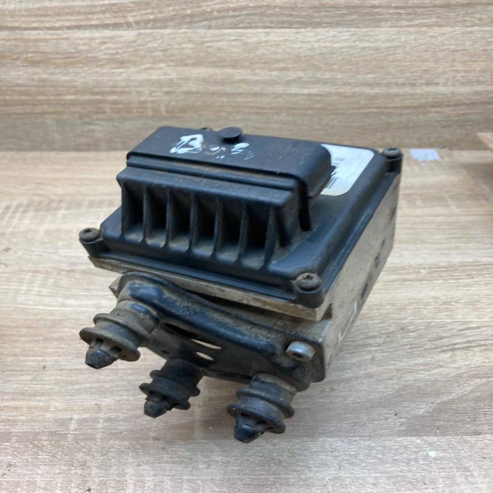 3C0614109T 16705710K  ABS Pump Volkswagen PASSAT B6