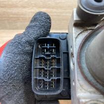 89541 52110 TY3 1918 1  ABS Pump Toyota Yaris