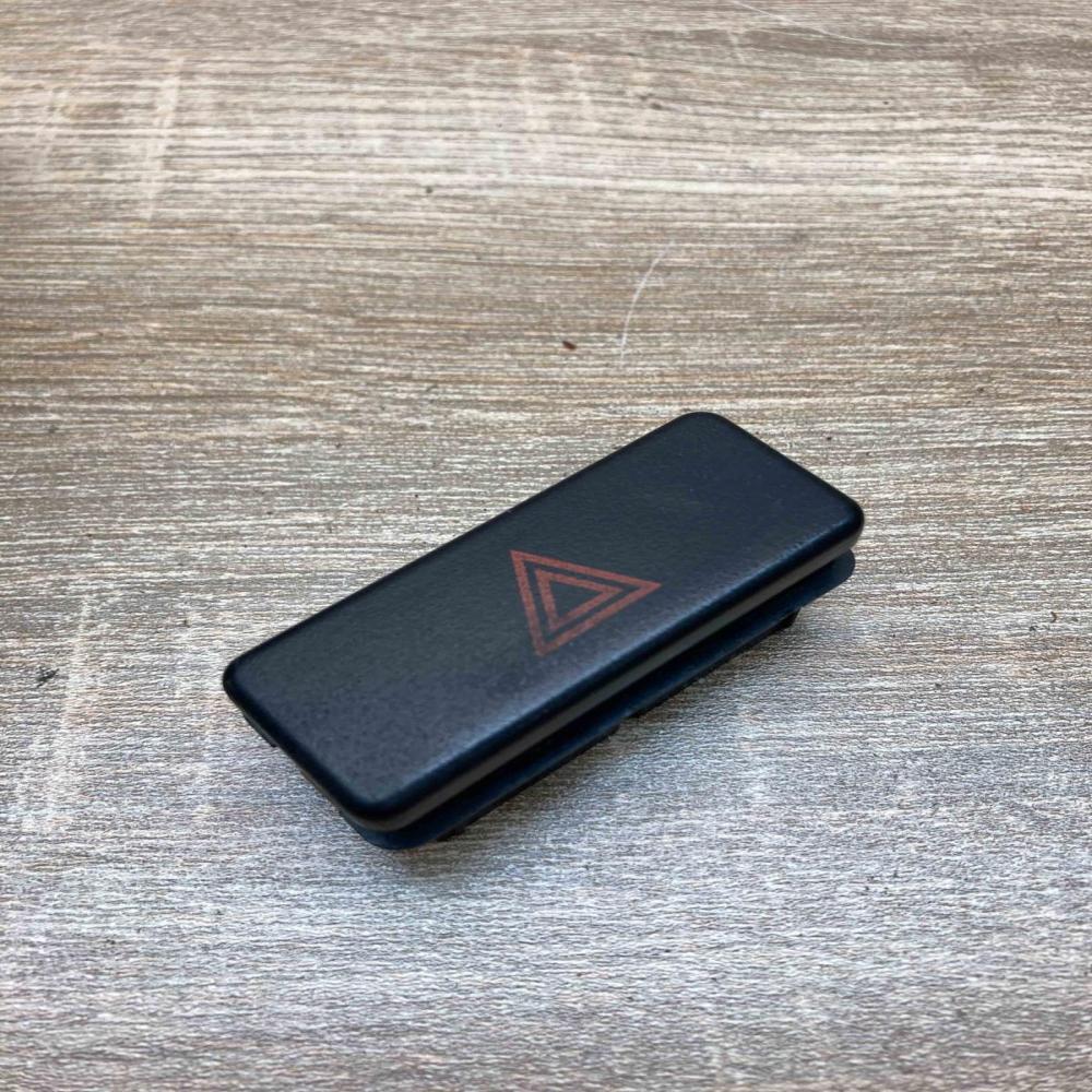 1390751 SAEJ910  Hazard light switch BMW 5 E39