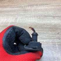 979040   Plug wire Volvo V70
