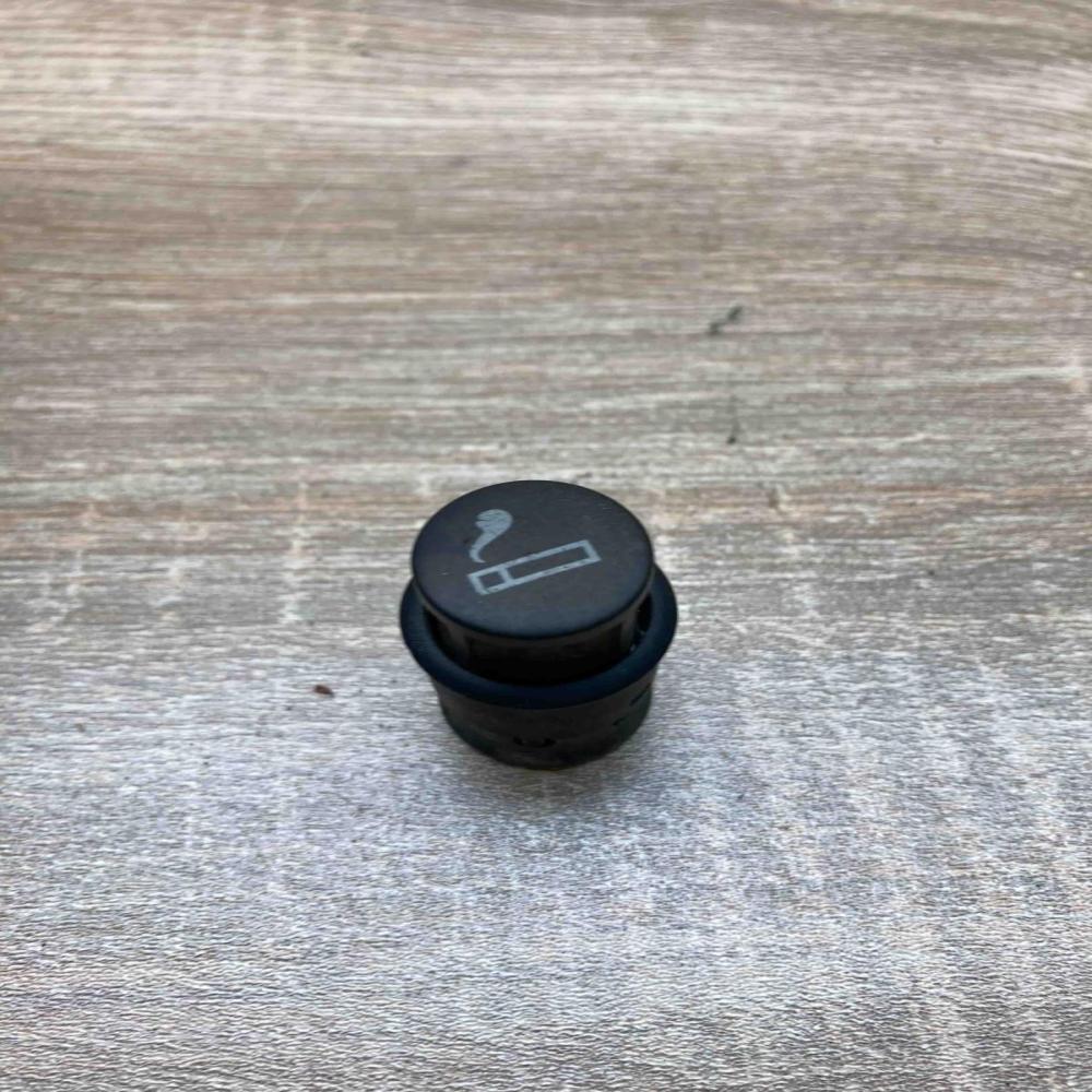 Cigarette Lighter   Cigarette lighter Mercedes-Benz E W211
