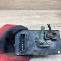 96165823   Glow plug pre-heat relay Citroen Saxo