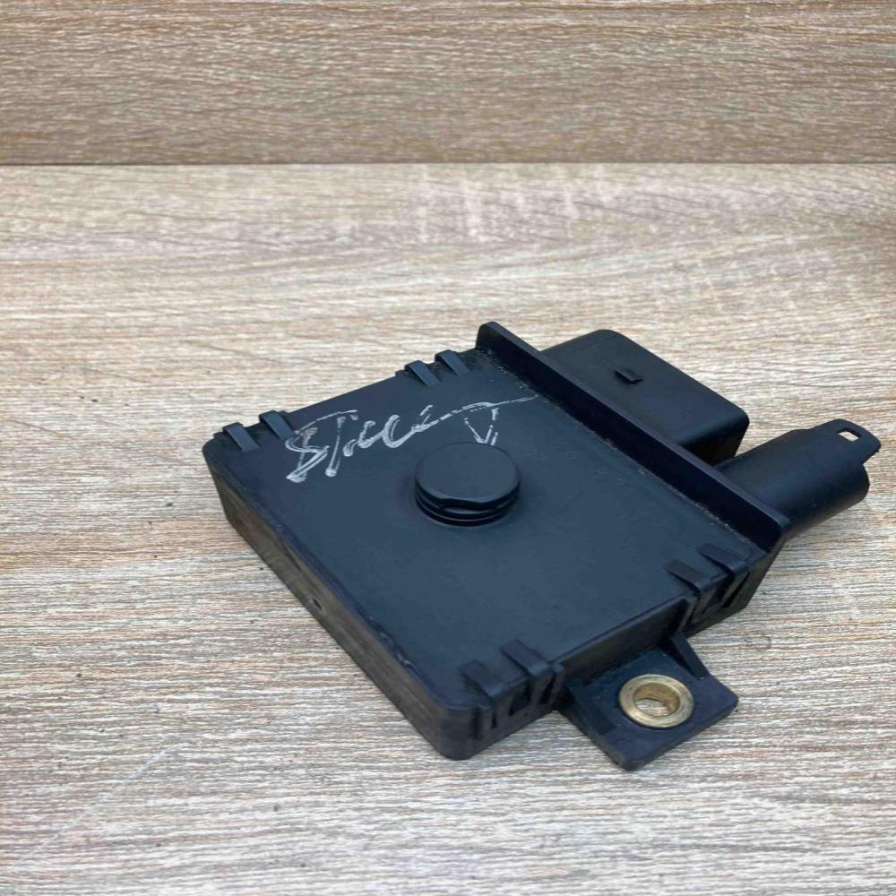 778682103  4 Cil Glow plug pre-heat relay BMW 3 E46