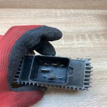90508974 51299001  Glow plug pre-heat relay Opel Vectra B