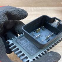 90508974 51299001  Glow plug pre-heat relay Opel Vectra B