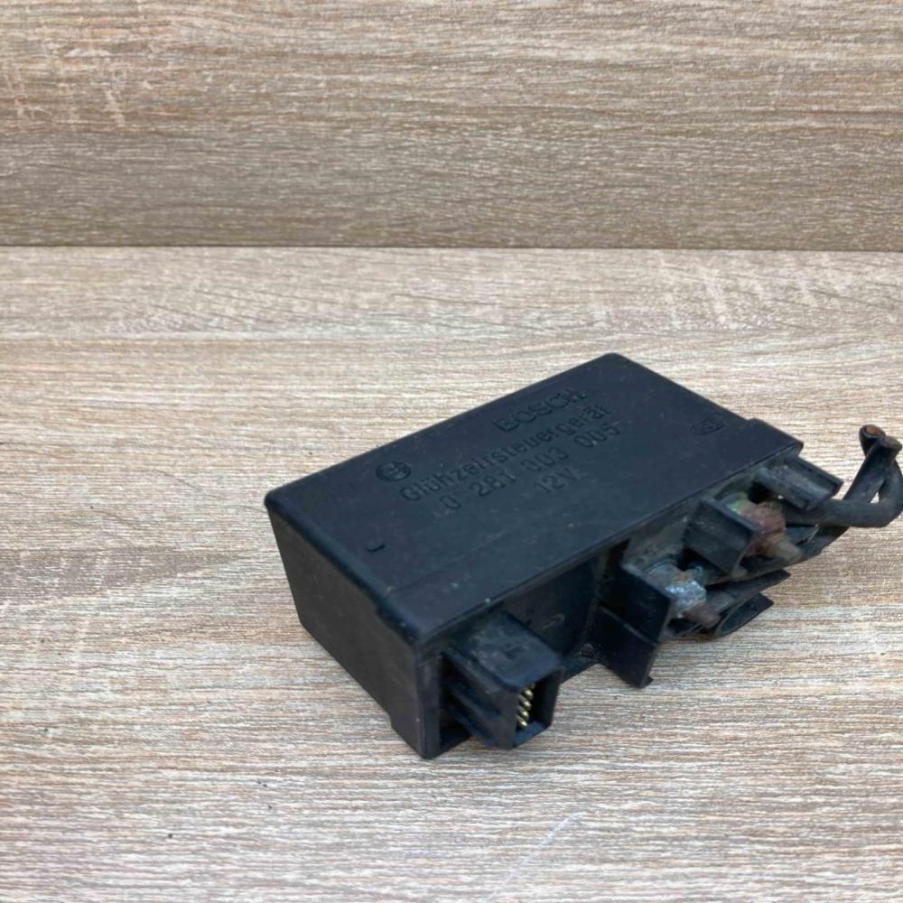 0281003005   Glow plug pre-heat relay Peugeot 406