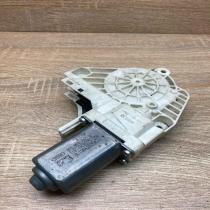 8T0959802B   Front door window regulator motor Audi A5 Sportback 8TA