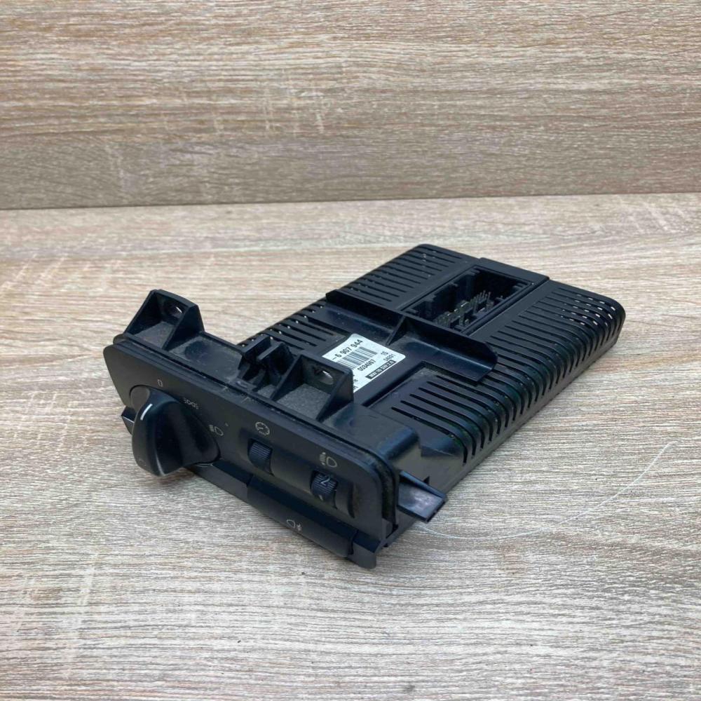6907944   Light switch BMW 3 E46
