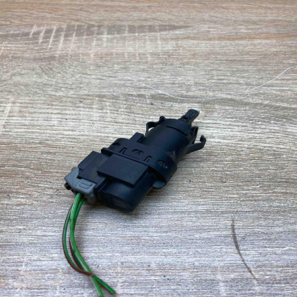3M5T 13480 AC  With Plug Brake pedal sensor switch Ford Mondeo MK IV