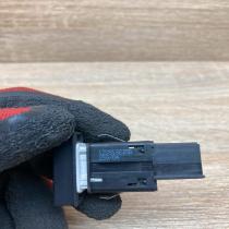 1Z0919235B   Passenger airbag on/off switch Skoda Octavia Mk2 (1Z)