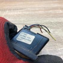 7700812450  With Plug Screen/display/small screen Renault 21