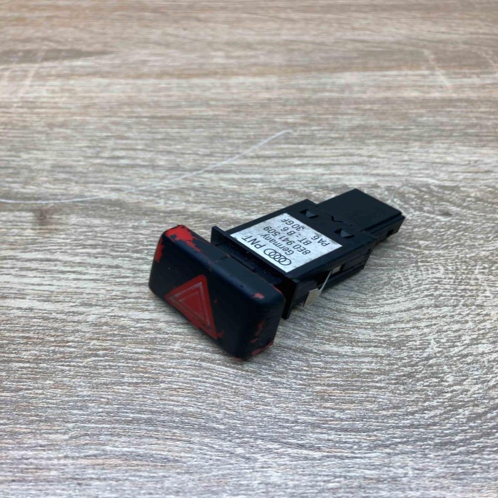 8E0941509   Hazard light switch Audi A4 S4 B6 8E 8H