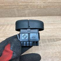 841243B   Windscreen/window heater switch Renault Megane I