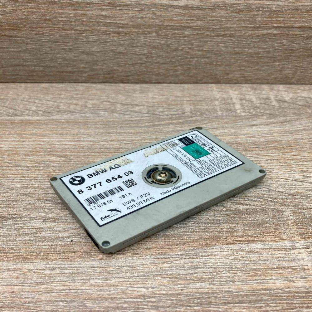8377654   Aerial antenna amplifier BMW X5 E53
