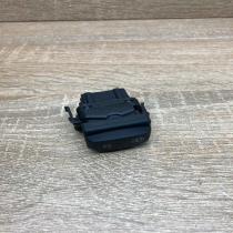 2648802 002446B  Central locking switch button Renault Laguna II